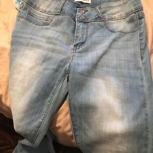 Kiki LaRue Hudson Jeans size 9